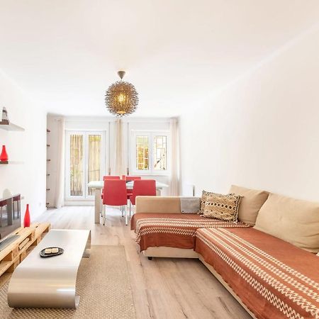 Guestready - Minimalist Downtown Apt With Terrace Apartment Каркавелос Екстериор снимка