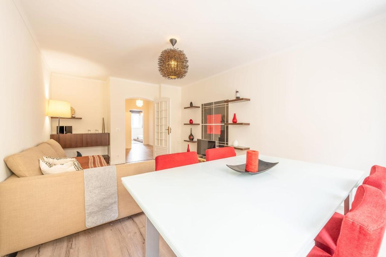 Guestready - Minimalist Downtown Apt With Terrace Apartment Каркавелос Екстериор снимка